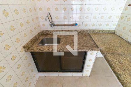 Casa à venda com 250m², 4 quartos e 3 vagas Casa à venda com 250m², 4 quartos e 3 vagasEdícula - Cozinha