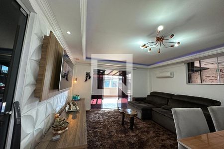 Sala de Estar de casa para alugar com 2 quartos, 352m² em Santos Dumont, São Leopoldo