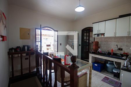 Casa à venda com 214m², 4 quartos e 2 vagasCozinha