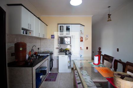 Casa à venda com 214m², 4 quartos e 2 vagasCozinha