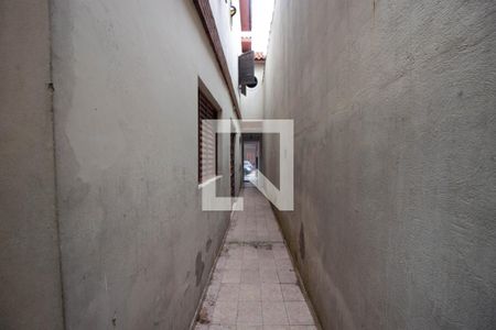 Casa à venda com 214m², 4 quartos e 2 vagasCorredor
