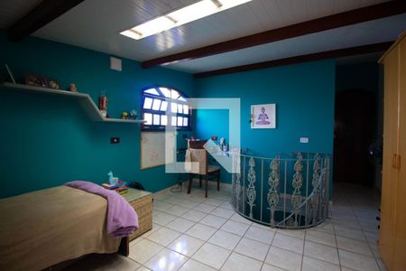 Casa à venda com 214m², 4 quartos e 2 vagasSuite