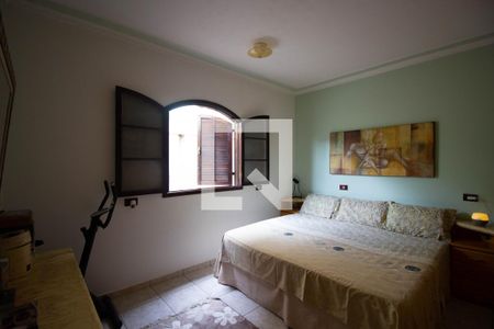 Casa à venda com 214m², 4 quartos e 2 vagasQuarto 2