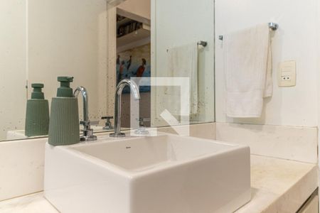 Apartamento à venda com 130m², 3 quartos e 1 vagaBanheiro Social - Torneira