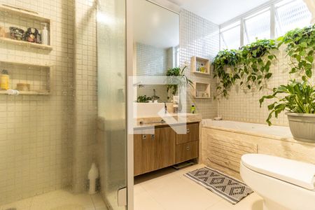 Apartamento à venda com 130m², 3 quartos e 1 vagaBanheiro da Suíte