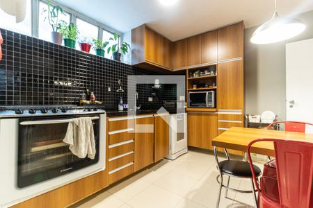 Apartamento à venda com 130m², 3 quartos e 1 vagaCozinha - Armários