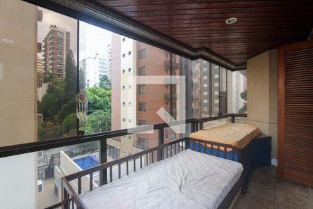 Varanda suite 1 de apartamento à venda com 2 quartos, 141m² em Rio Branco, Porto Alegre