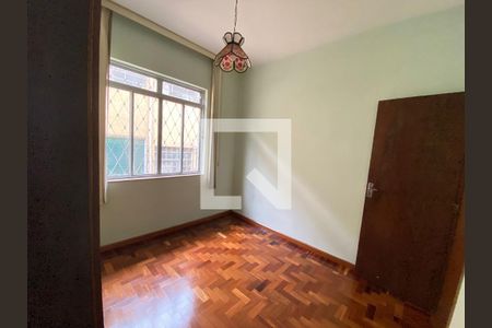 Casa à venda com 280m², 4 quartos e 2 vagasQuarto 2