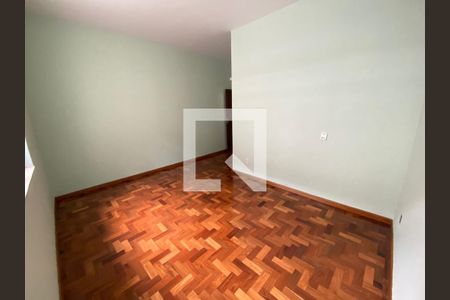 Casa à venda com 280m², 4 quartos e 2 vagasQuarto 6 - Suíte