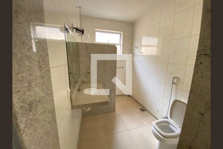 Casa à venda com 280m², 4 quartos e 2 vagasBanheiro da Suíte