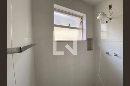 Casa à venda com 280m², 4 quartos e 2 vagasBanheiro