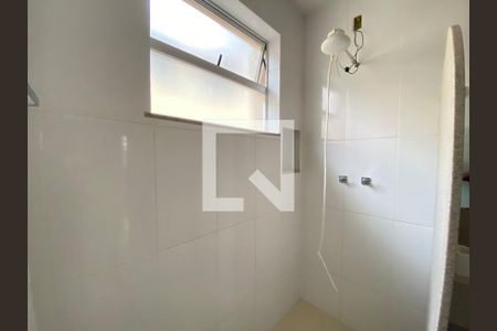 Casa à venda com 280m², 4 quartos e 2 vagasBanheiro
