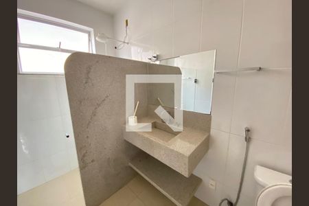 Casa à venda com 280m², 4 quartos e 2 vagasBanheiro