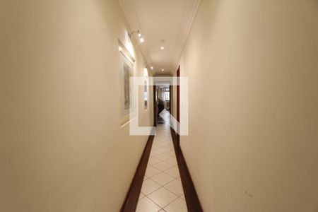 Apartamento para alugar com 140m², 4 quartos e 2 vagasCorredor