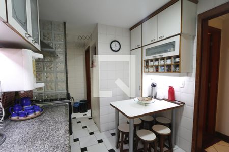 Apartamento para alugar com 140m², 4 quartos e 2 vagasCozinha