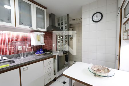 Apartamento para alugar com 140m², 4 quartos e 2 vagasCozinha