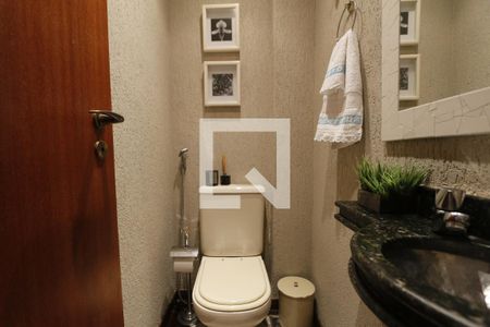 Lavabo de apartamento para alugar com 4 quartos, 140m² em Barra da Tijuca, Rio de Janeiro