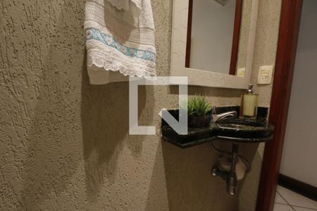 Lavabo de apartamento para alugar com 4 quartos, 140m² em Barra da Tijuca, Rio de Janeiro