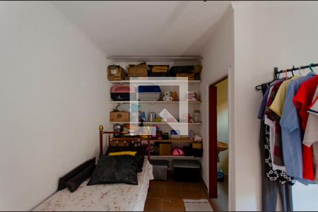 Casa à venda com 360m², 3 quartos e 2 vagas Casa à venda com 360m², 3 quartos e 2 vagasQuarto de Serviço