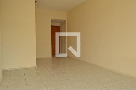 Sala de apartamento à venda com 4 quartos, 100m² em Taquara, Rio de Janeiro