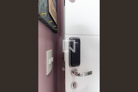 Apartamento à venda com 67m², 2 quartos e 1 vagaFechadura Eletrônica 