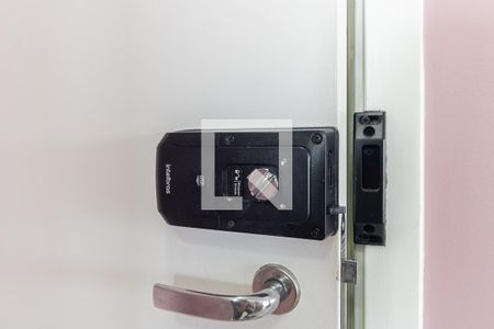 Apartamento à venda com 67m², 2 quartos e 1 vagaFechadura Eletrônica 