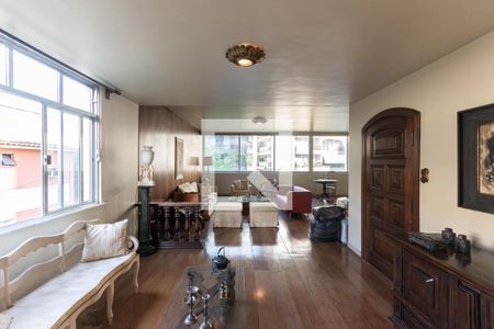 Sala 2 de apartamento à venda com 4 quartos, 250m² em Tijuca, Rio de Janeiro