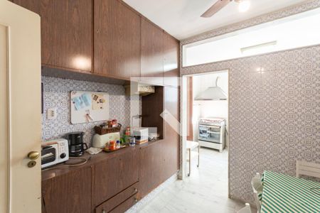 Apartamento à venda com 250m², 4 quartos e 2 vagasCopa