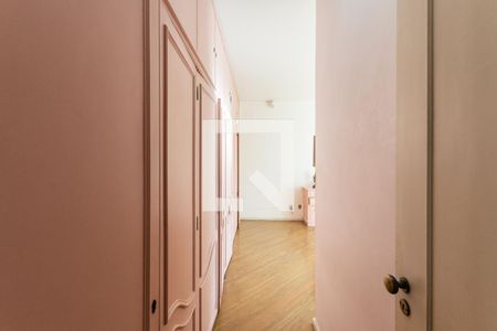 Apartamento à venda com 250m², 4 quartos e 2 vagasSuíte