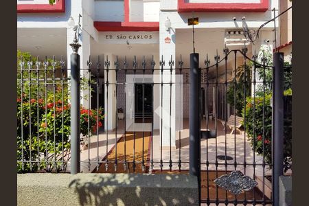 Apartamento à venda com 72m², 2 quartos e sem vagaFachada e portaria