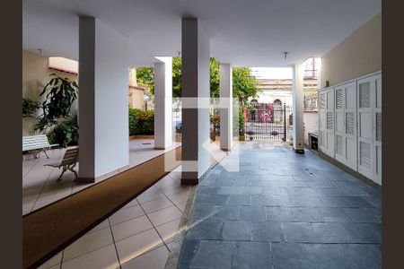 Apartamento à venda com 72m², 2 quartos e sem vagaFachada e portaria