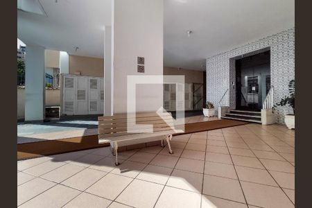 Apartamento à venda com 72m², 2 quartos e sem vagaFachada e portaria