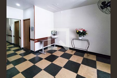 Apartamento à venda com 72m², 2 quartos e sem vagaFachada e portaria