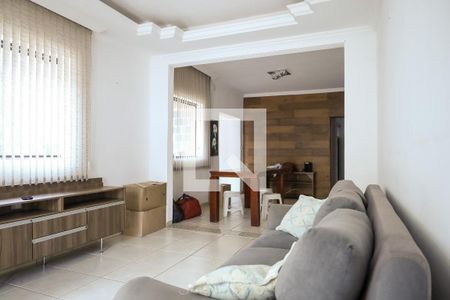 Sala de casa para alugar com 5 quartos, 320m² em João Pinheiro, Belo Horizonte