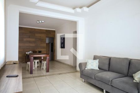 Sala de casa para alugar com 5 quartos, 320m² em João Pinheiro, Belo Horizonte