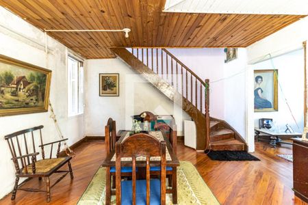 Casa à venda com 300m², 3 quartos e 2 vagas