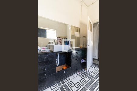 Casa à venda com 300m², 3 quartos e 2 vagas