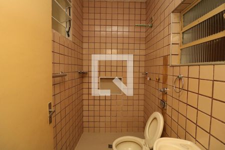 Banheiro de apartamento para alugar com 1 quarto, 48m² em Jardim Três Marias, São Paulo