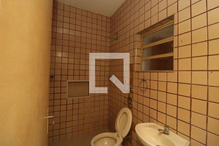 Banheiro de apartamento para alugar com 1 quarto, 48m² em Jardim Três Marias, São Paulo