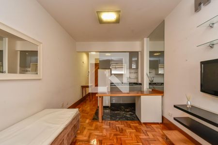 Studio para alugar com 28m², 1 quarto e sem vaga Studio para alugar com 28m², 1 quarto e sem vagaSala