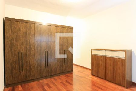 Suíte de casa para alugar com 3 quartos, 213m² em Jardim Ismenia, São José dos Campos