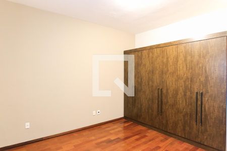 Suíte de casa para alugar com 3 quartos, 213m² em Jardim Ismenia, São José dos Campos