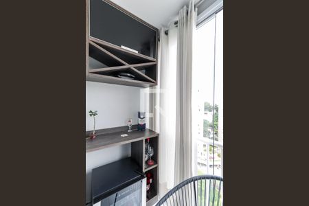 Varanda Integrada de apartamento para alugar com 2 quartos, 48m² em Parque Reboucas, São Paulo