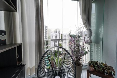 Varanda Integrada de apartamento para alugar com 2 quartos, 48m² em Parque Reboucas, São Paulo