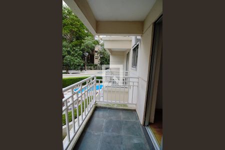 Apartamento à venda com 48m², 2 quartos e 2 vagas Apartamento à venda com 48m², 2 quartos e 2 vagasVaranda