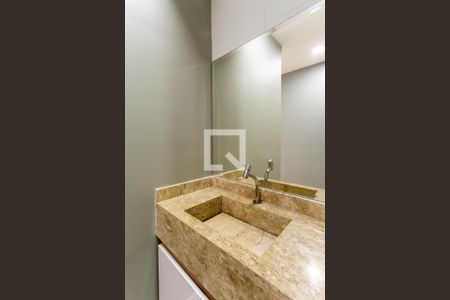 Apartamento para alugar com 56m², 2 quartos e 1 vaga Apartamento para alugar com 56m², 2 quartos e 1 vagaBanheiro Corredor