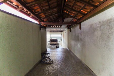 Garagem de casa para alugar com 2 quartos, 103m² em Vila Nova Curuçá, São Paulo