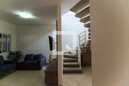 Hall da Sala de casa para alugar com 2 quartos, 103m² em Vila Nova Curuçá, São Paulo
