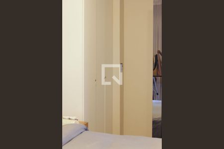 Apartamento para alugar com 76m², 1 quarto e sem vaga Apartamento para alugar com 76m², 1 quarto e sem vagaQuarto Armário