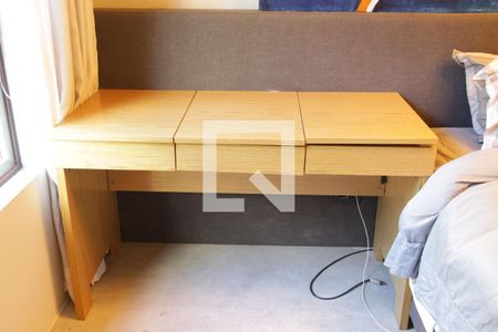 Quarto detalhe de apartamento para alugar com 1 quarto, 76m² em Jardim Fonte do Morumbi, São Paulo